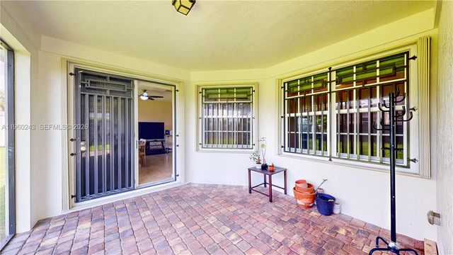 12922 SW 221st St, Miami, FL 33170