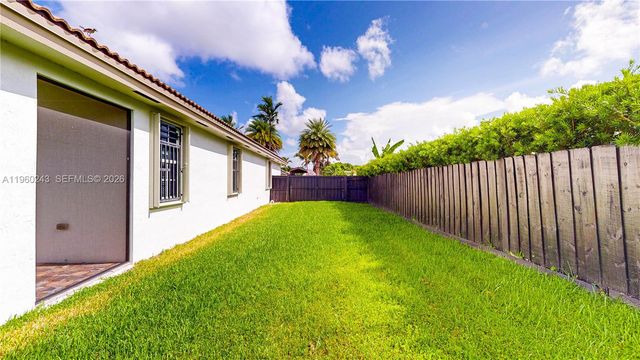 12922 SW 221st St, Miami, FL 33170