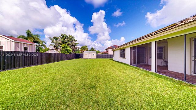 12922 SW 221st St, Miami, FL 33170