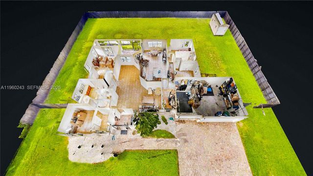 12922 SW 221st St, Miami, FL 33170