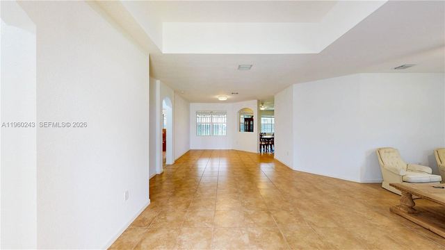 12922 SW 221st St, Miami, FL 33170