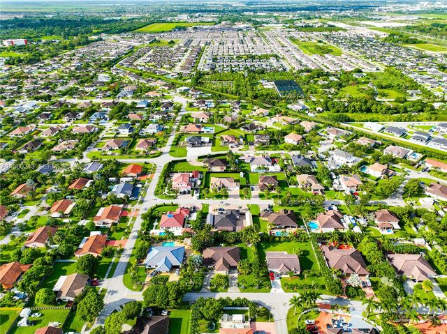 12922 SW 221st St, Miami, FL 33170