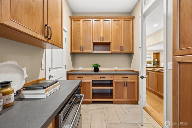 4915 Orcas Street NE, Olympia, WA 98516