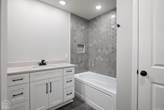 417 Gia, Bono, AR 72416