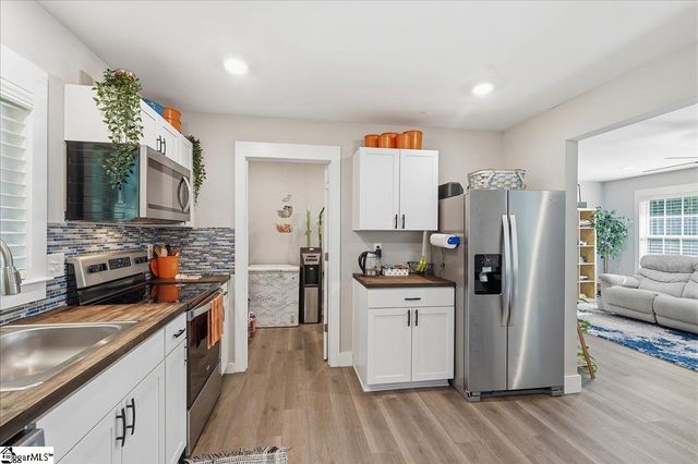 384 Ammons Road, Spartanburg, SC 29306