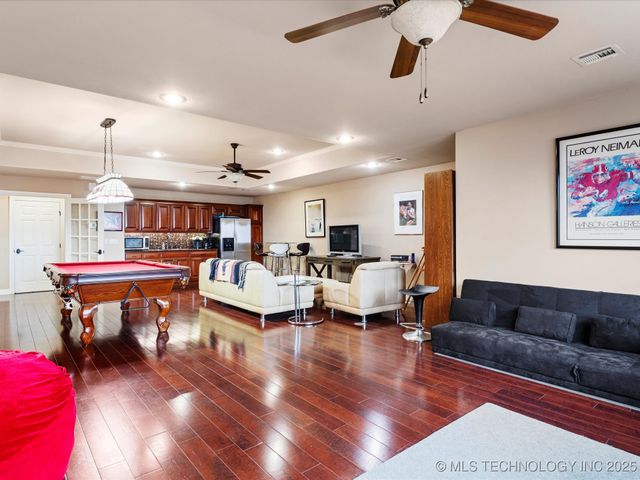 2628 Mountain Road, Bartlesville, OK 74003