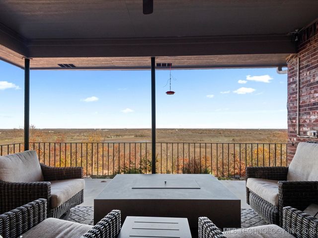 2628 Mountain Road, Bartlesville, OK 74003