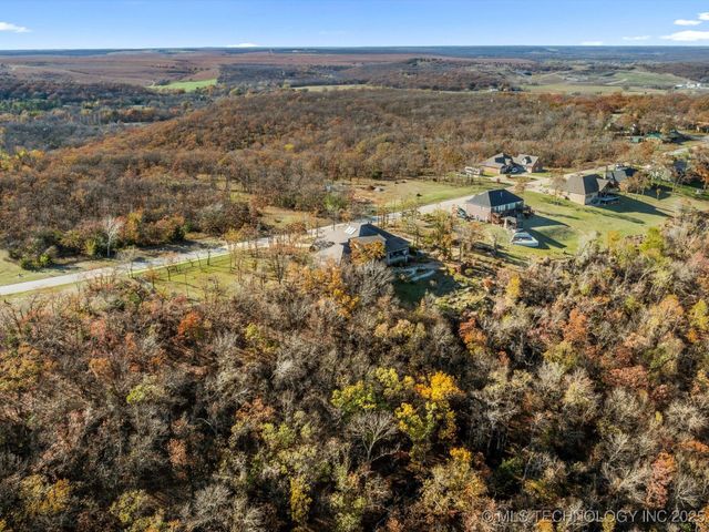 2628 Mountain Road, Bartlesville, OK 74003