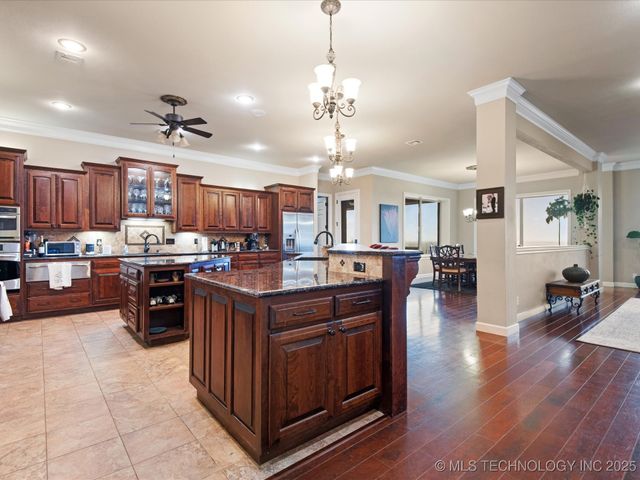 2628 Mountain Road, Bartlesville, OK 74003
