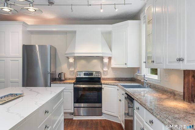 14 Partrick Lane, Wilton, CT 06897