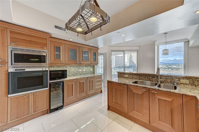 2777 Paradise Road 603, Las Vegas, NV 89109