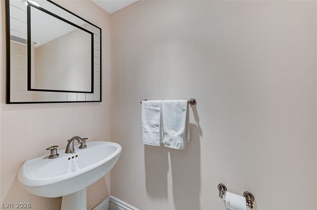 2777 Paradise Road 603, Las Vegas, NV 89109