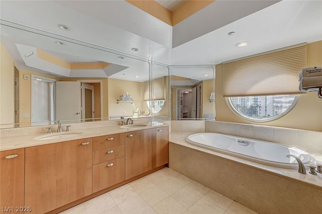 2777 Paradise Road 603, Las Vegas, NV 89109
