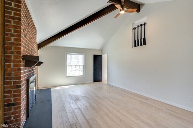 292 Parkview Drive, Aurora, OH 44202