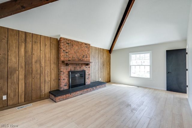 292 Parkview Drive, Aurora, OH 44202