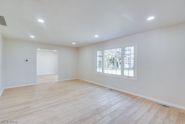 292 Parkview Drive, Aurora, OH 44202