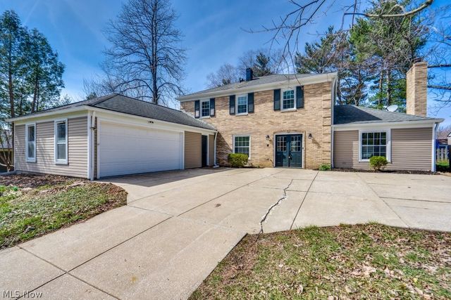 292 Parkview Drive, Aurora, OH 44202