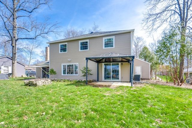 292 Parkview Drive, Aurora, OH 44202