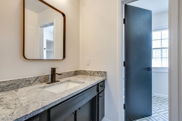 292 Parkview Drive, Aurora, OH 44202