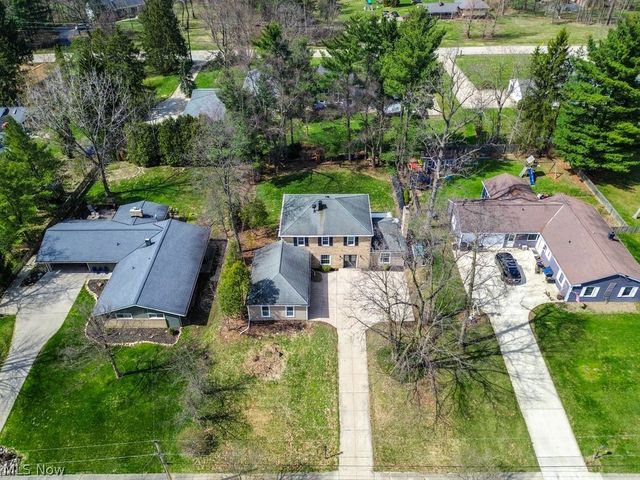 292 Parkview Drive, Aurora, OH 44202