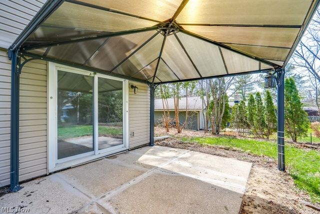 292 Parkview Drive, Aurora, OH 44202