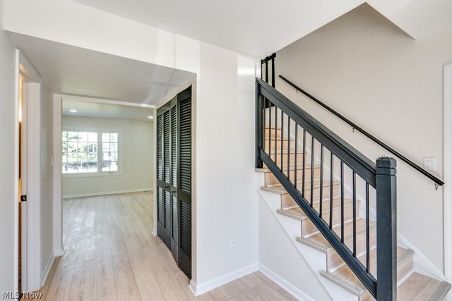 292 Parkview Drive, Aurora, OH 44202