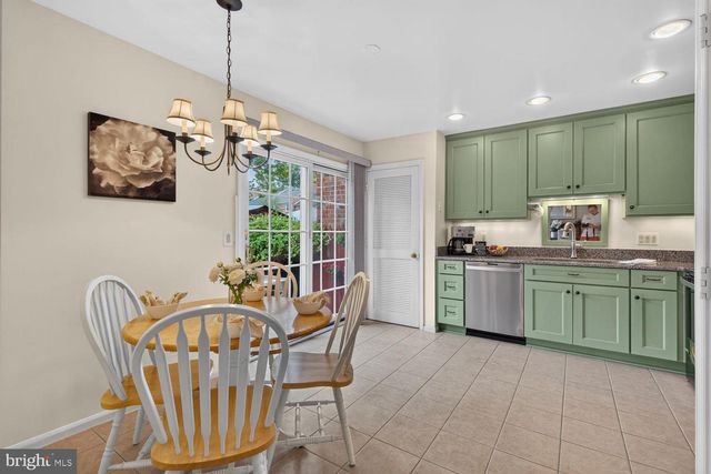 5922 QUEENSTON ST, Springfield, VA 22152