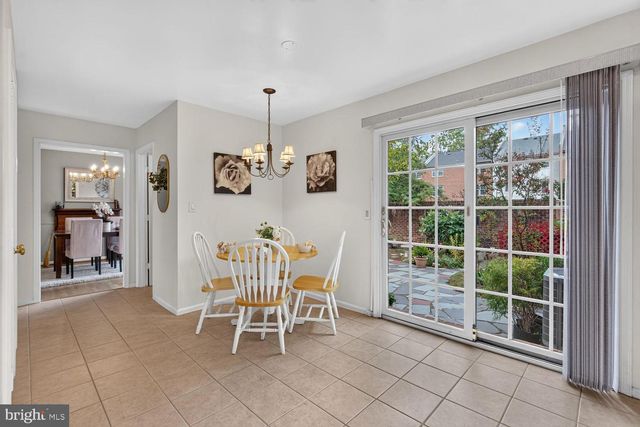 5922 QUEENSTON ST, Springfield, VA 22152