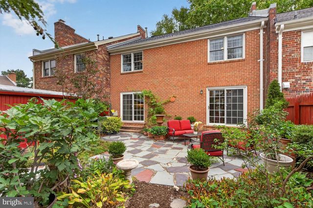 5922 QUEENSTON ST, Springfield, VA 22152