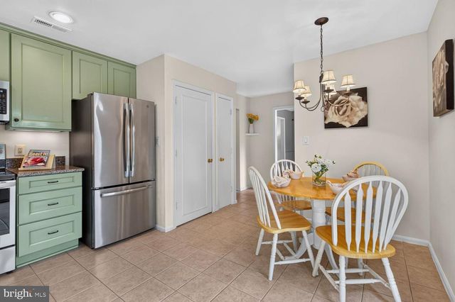 5922 QUEENSTON ST, Springfield, VA 22152