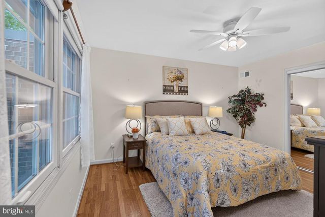 5922 QUEENSTON ST, Springfield, VA 22152