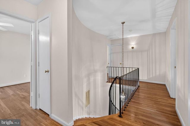 5922 QUEENSTON ST, Springfield, VA 22152