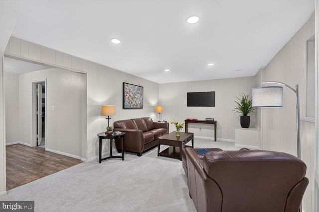 5922 QUEENSTON ST, Springfield, VA 22152