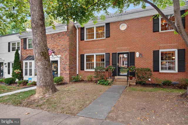 5922 QUEENSTON ST, Springfield, VA 22152