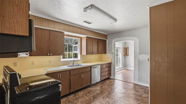 5125 Sandy Creek Lane, Brenham, TX 77833