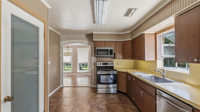 5125 Sandy Creek Lane, Brenham, TX 77833