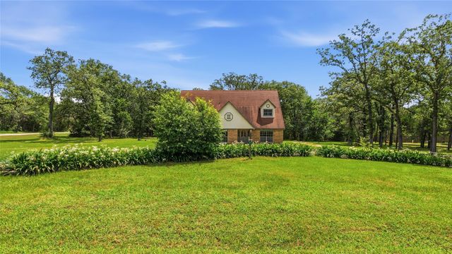 5125 Sandy Creek Lane, Brenham, TX 77833