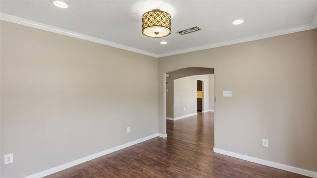 5125 Sandy Creek Lane, Brenham, TX 77833