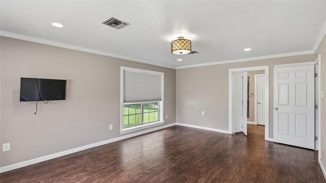 5125 Sandy Creek Lane, Brenham, TX 77833
