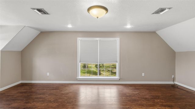 5125 Sandy Creek Lane, Brenham, TX 77833