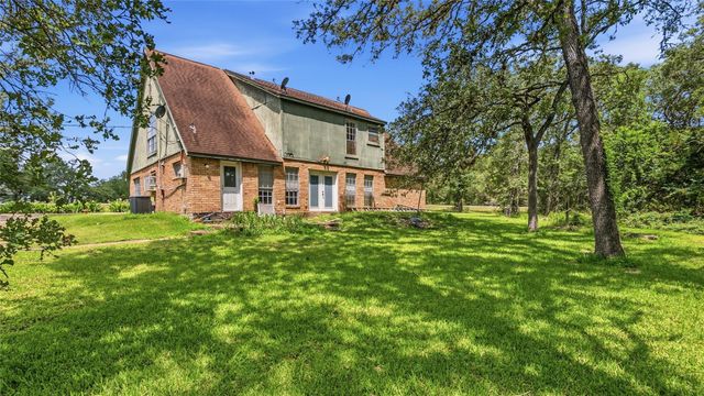 5125 Sandy Creek Lane, Brenham, TX 77833