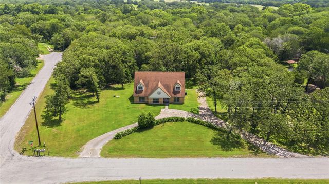 5125 Sandy Creek Lane, Brenham, TX 77833