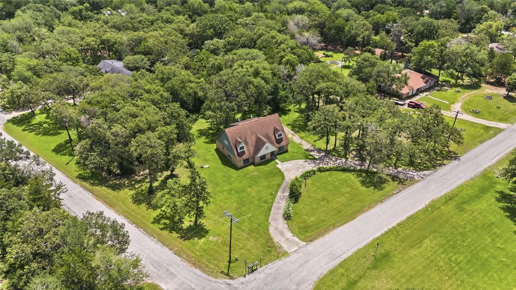 5125 Sandy Creek Lane, Brenham, TX 77833