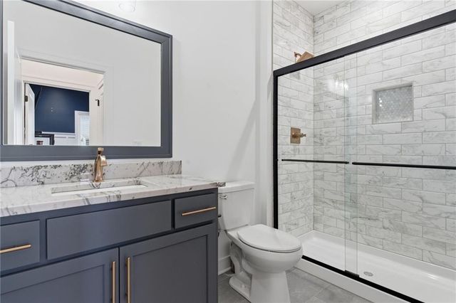 4548 NE Seneca Terrace, Lee's Summit, MO 64064