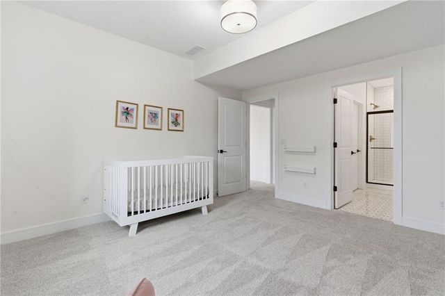 4548 NE Seneca Terrace, Lee's Summit, MO 64064