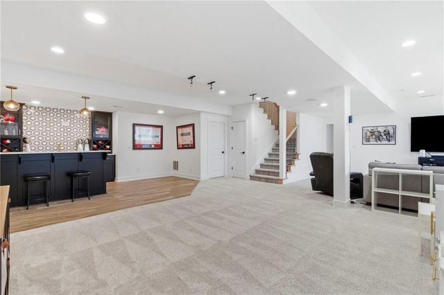 4548 NE Seneca Terrace, Lee's Summit, MO 64064