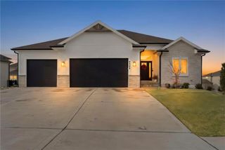 4548 NE Seneca Terrace, Lee's Summit, MO 64064