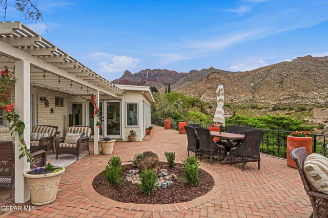 932 SINGING HILLS Drive, El Paso, TX 79912