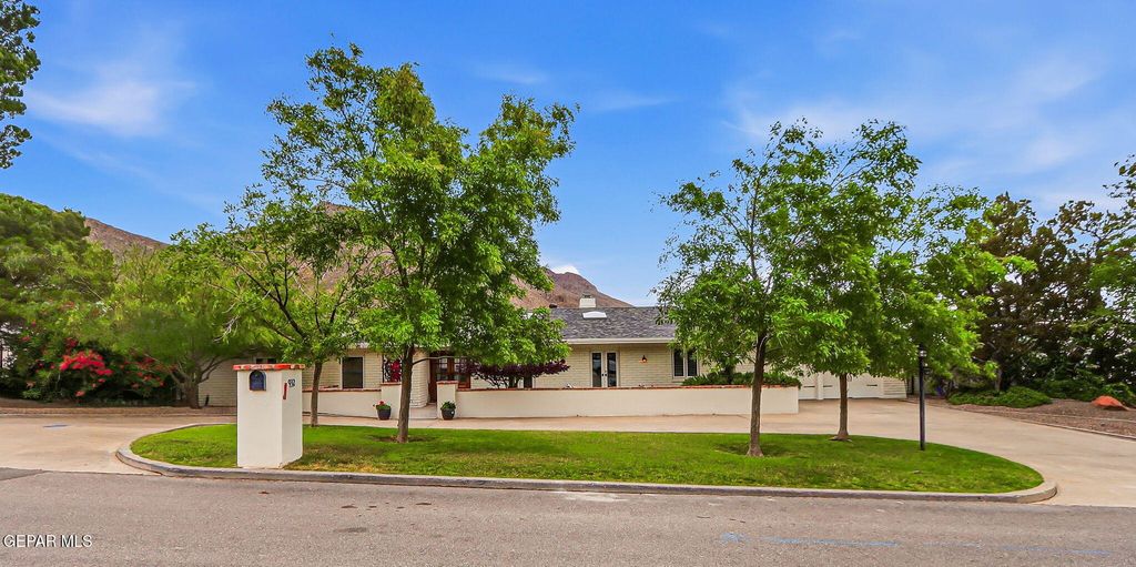 932 SINGING HILLS Drive, El Paso, TX 79912