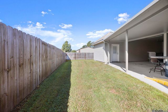 33797 Blue River Dr, Denham Springs, LA 70706